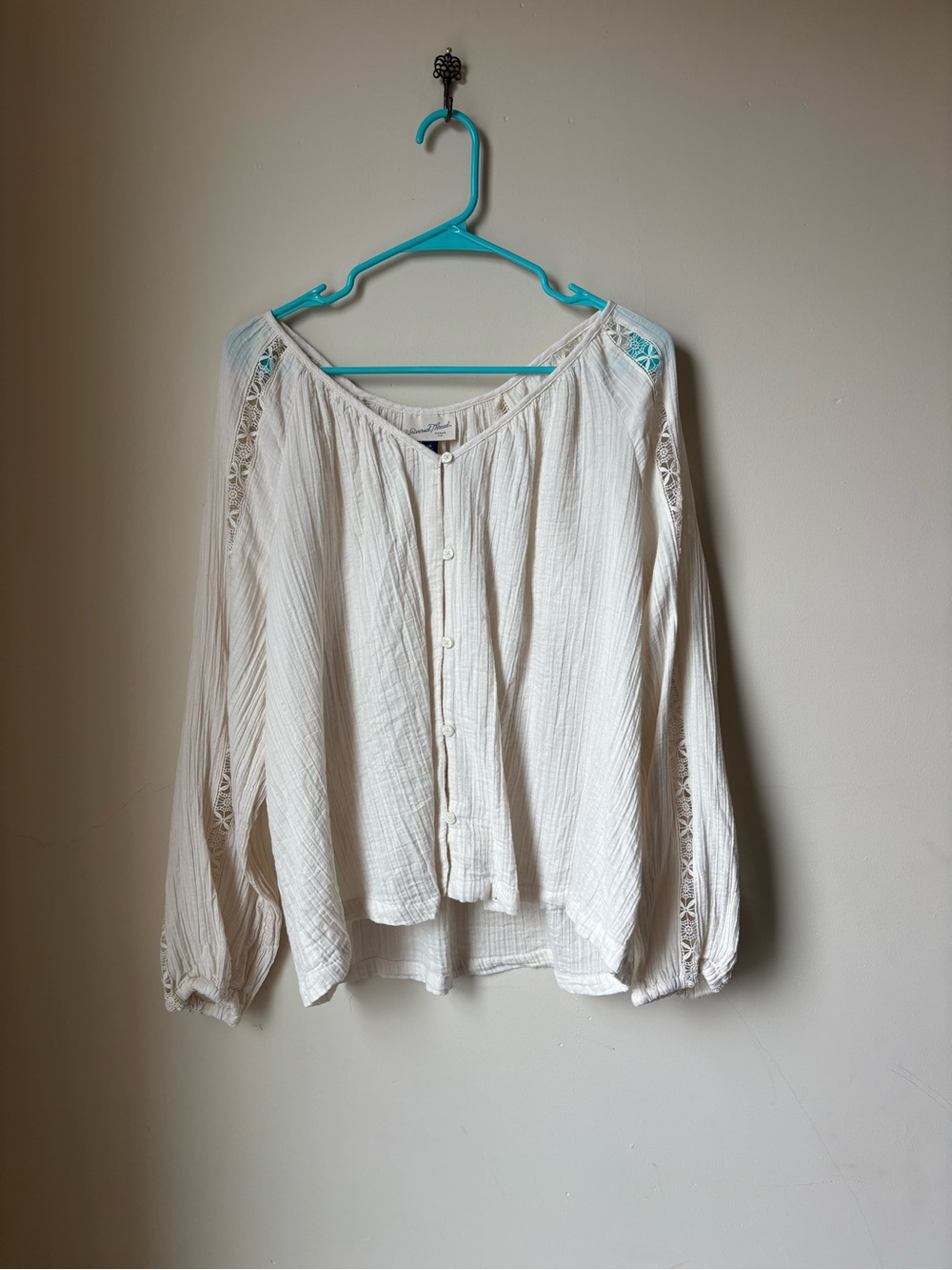 Universal Thread long-sleeve button-front peasant top
